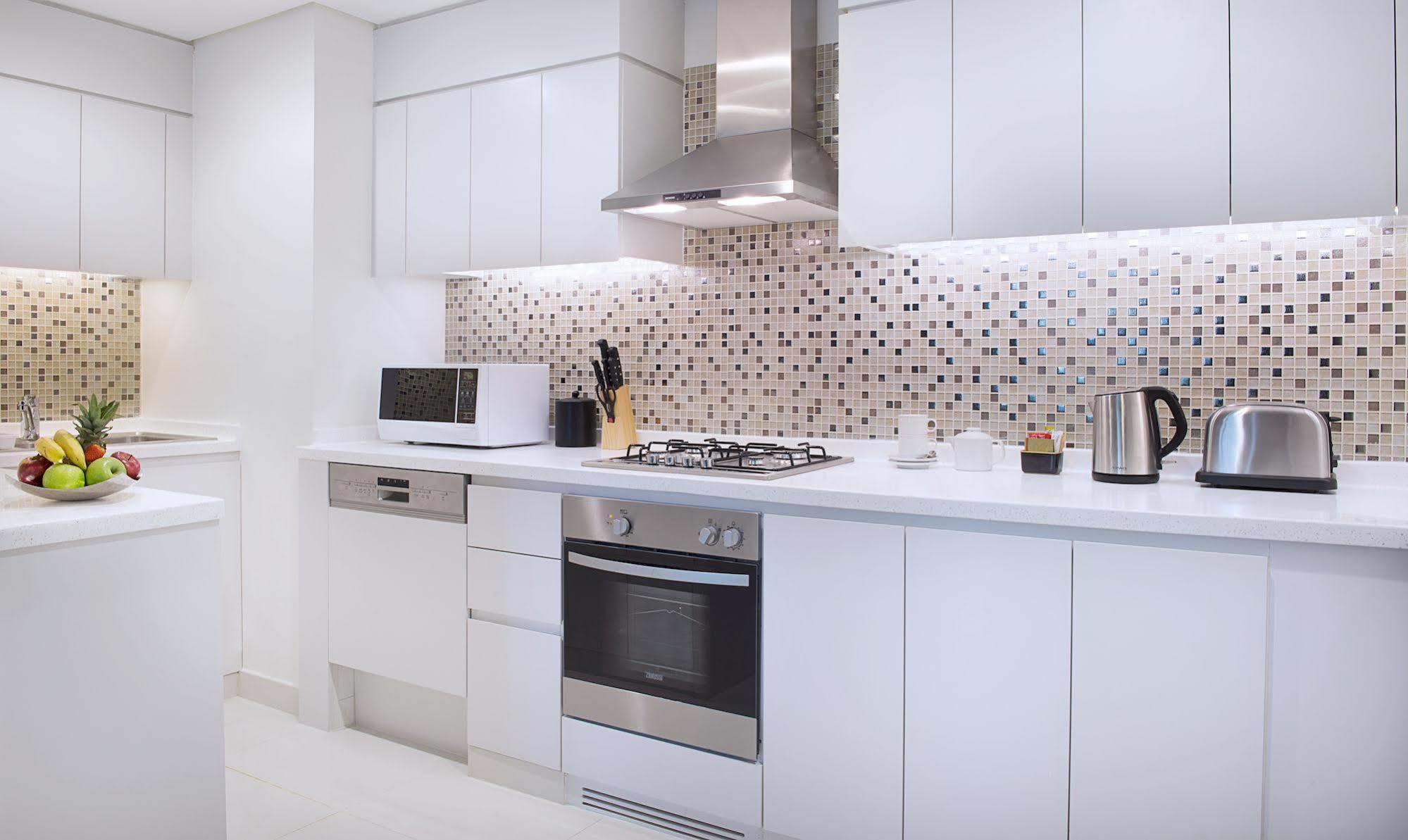 Damac Maison The Vogue Dubái Exterior foto A modern kitchen